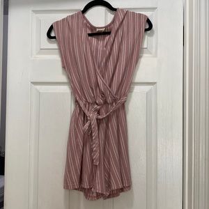 V neck Romper size S